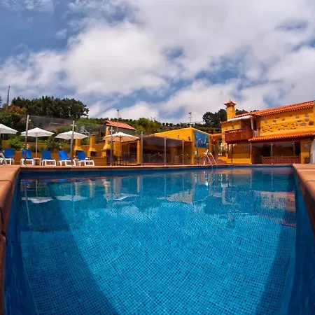 Las Casas De Lola Y Rafael Moya (Gran Canaria)